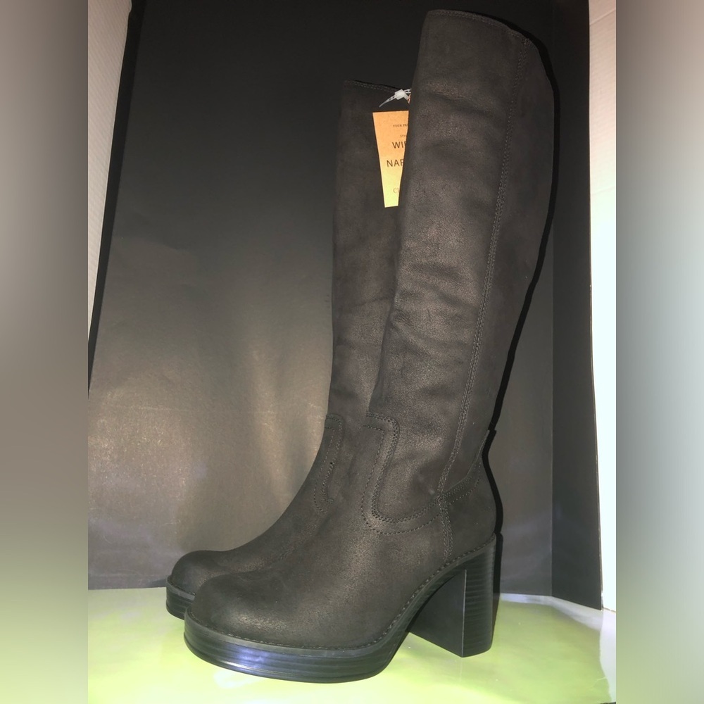 Chelsea & Violet Black Boots size 6 NWT - Picture 6 of 11